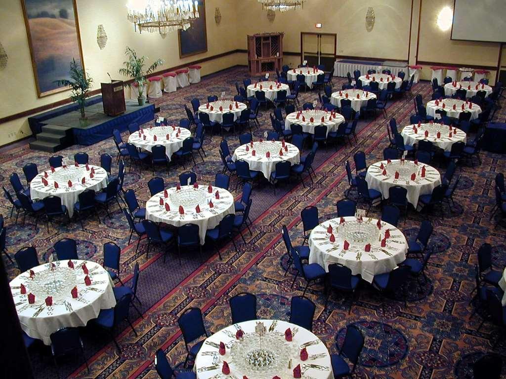 Doubletree By Hilton Hotel & Executive Meeting Center Omaha-Downtown Съоръжения снимка