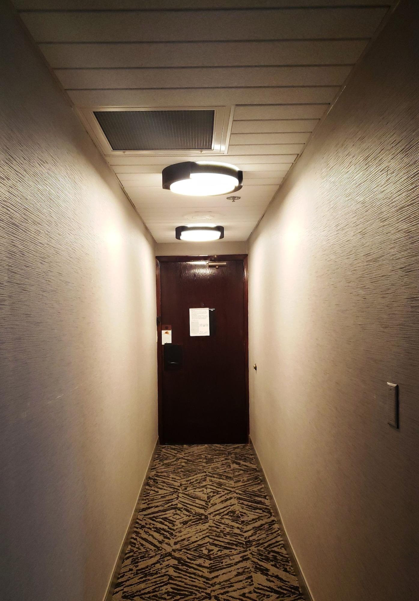 Doubletree By Hilton Hotel & Executive Meeting Center Omaha-Downtown Екстериор снимка