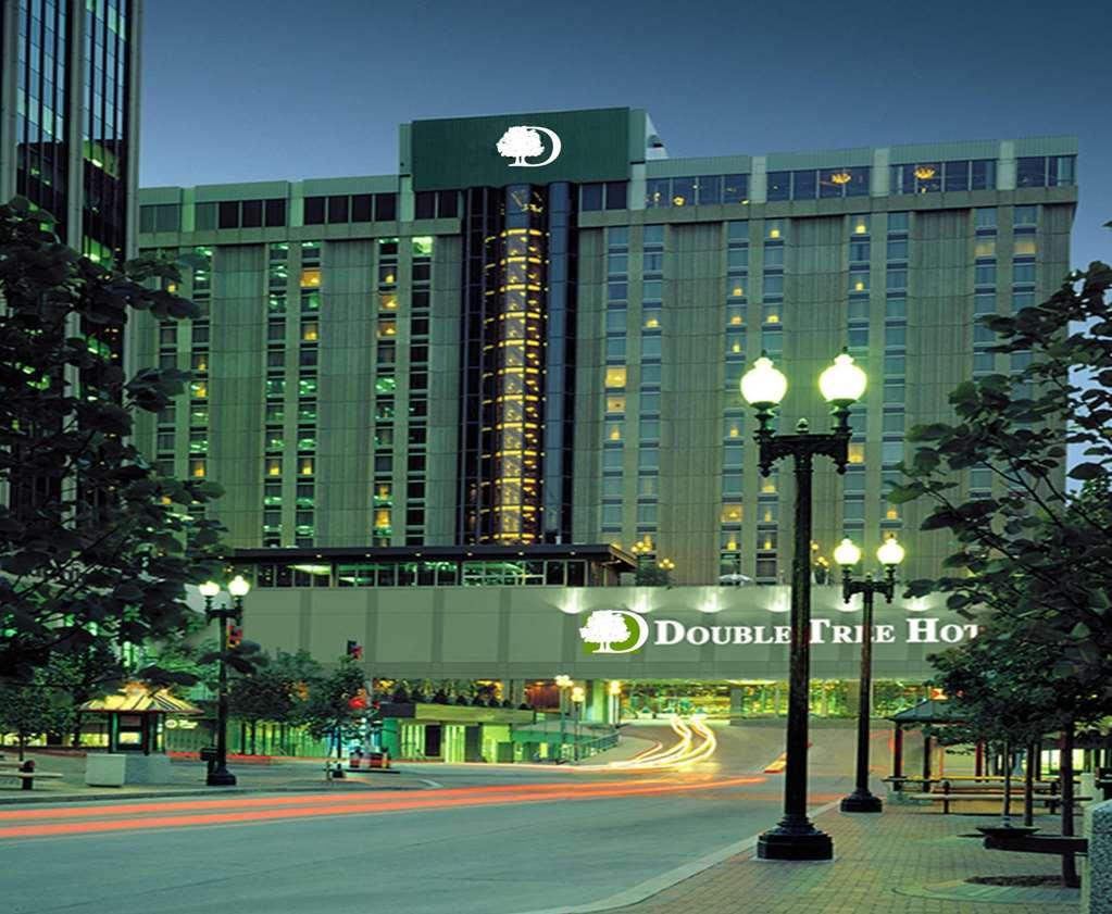 Doubletree By Hilton Hotel & Executive Meeting Center Omaha-Downtown Екстериор снимка