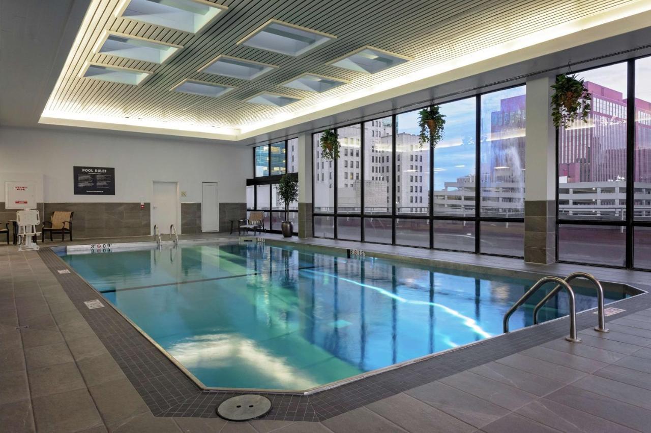 Doubletree By Hilton Hotel & Executive Meeting Center Omaha-Downtown Екстериор снимка