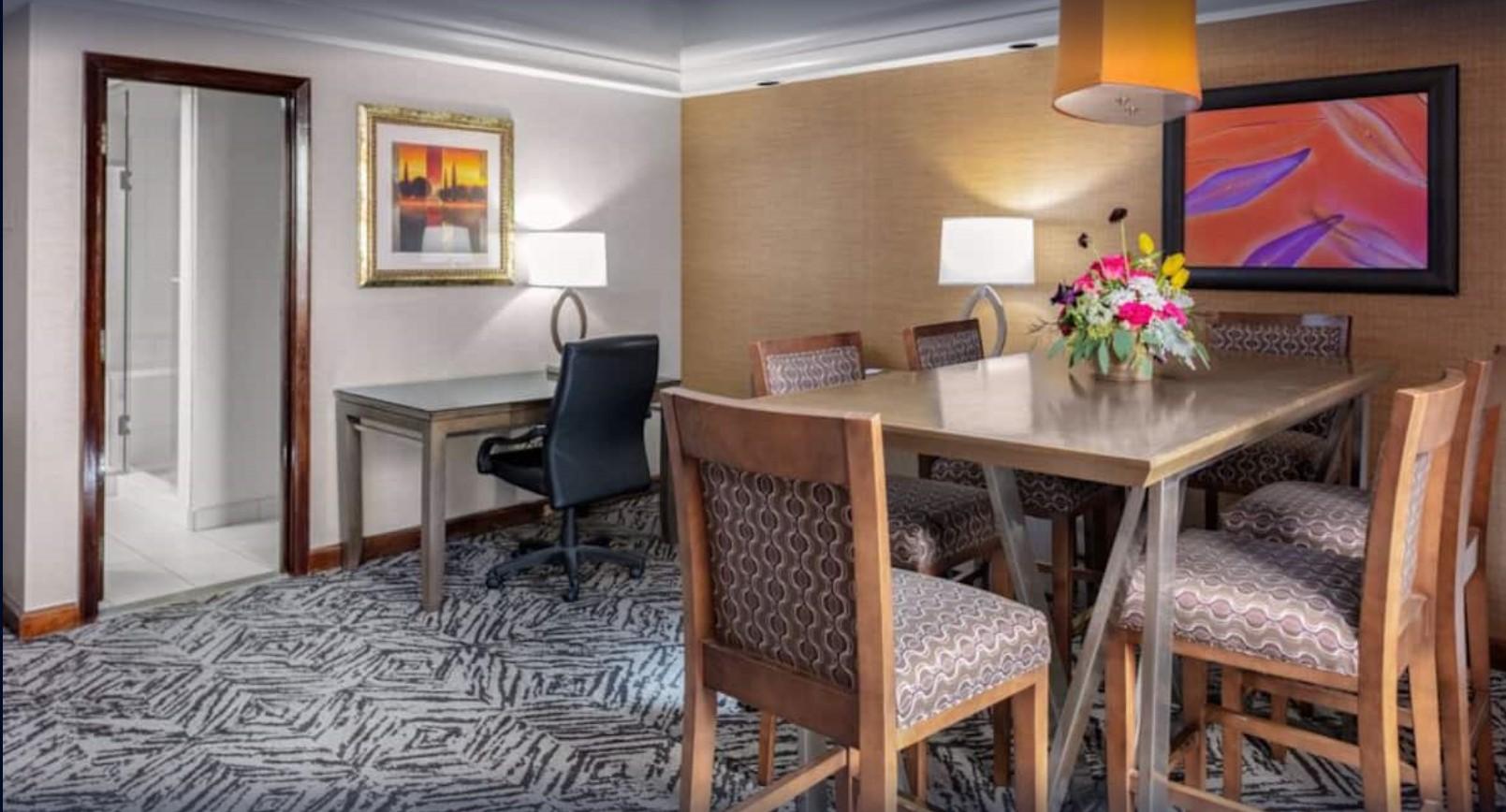 Doubletree By Hilton Hotel & Executive Meeting Center Omaha-Downtown Екстериор снимка
