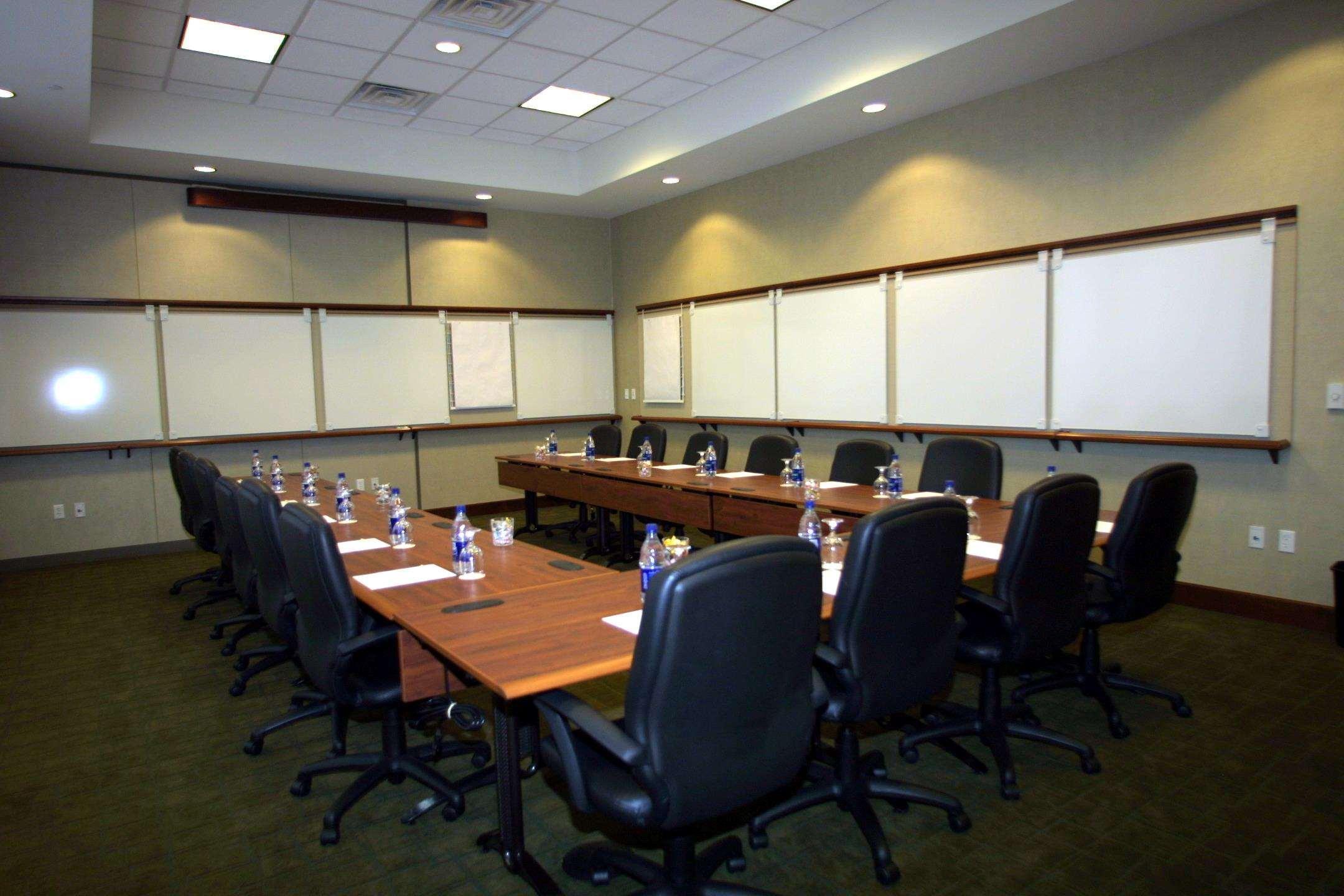 Doubletree By Hilton Hotel & Executive Meeting Center Omaha-Downtown Съоръжения снимка