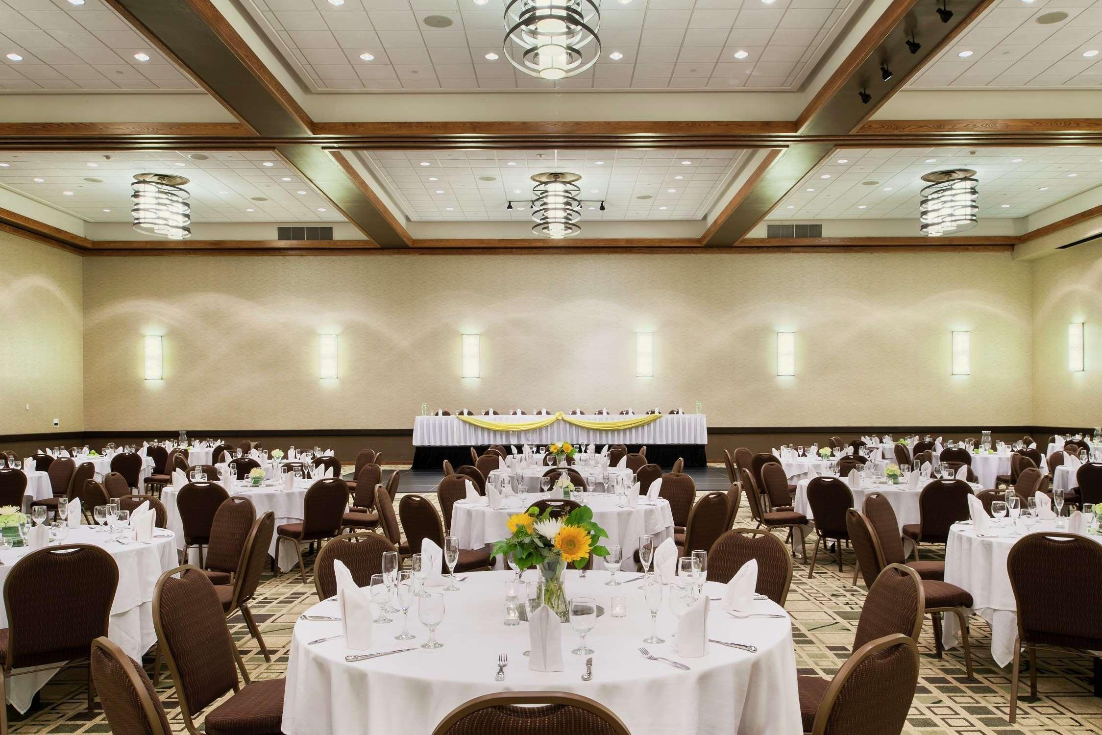 Doubletree By Hilton Hotel & Executive Meeting Center Omaha-Downtown Ресторант снимка