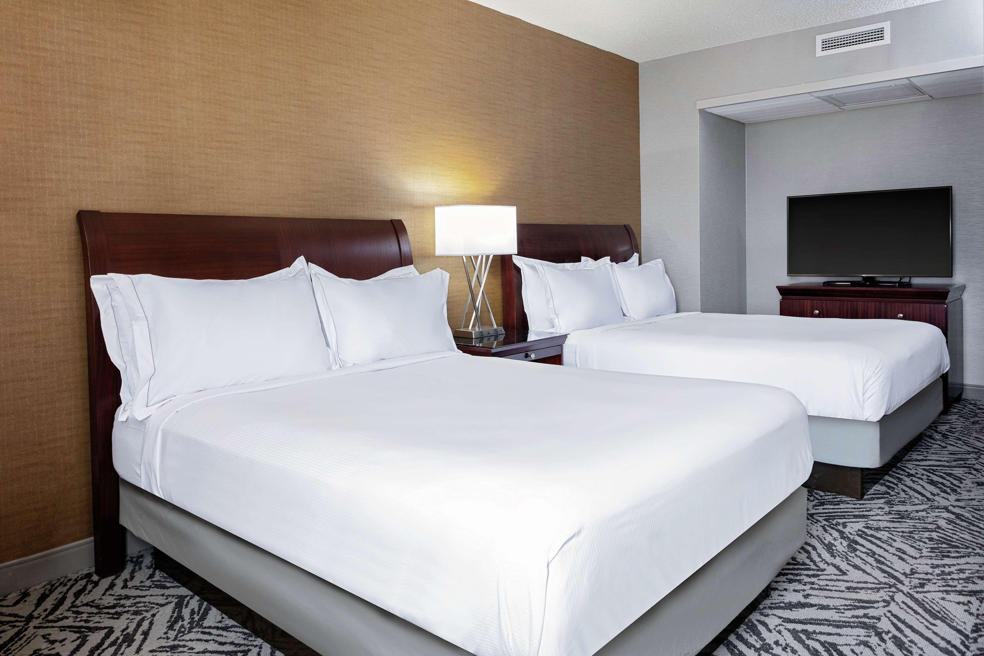 Doubletree By Hilton Hotel & Executive Meeting Center Omaha-Downtown Екстериор снимка